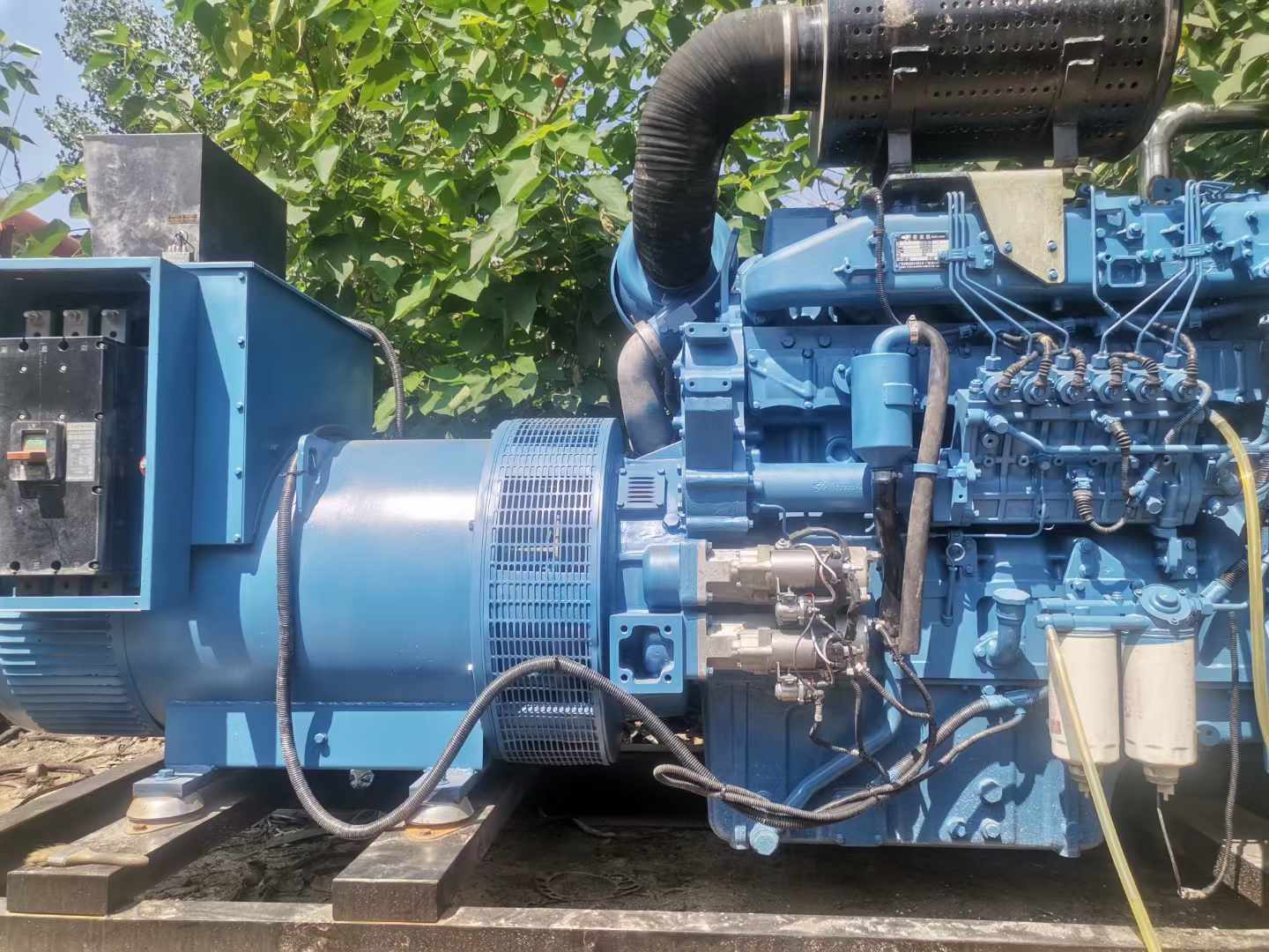 宾川详细说明降低 800kW 柴油发电机输出电流波动的方法
